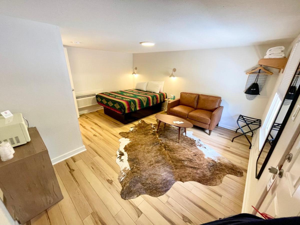 Frederick Motel Фредериксбург Екстериор снимка