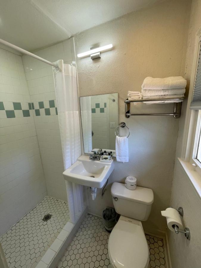 Frederick Motel Фредериксбург Екстериор снимка
